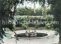 Historische Ansicht vom Pinguinbrunnen im Hamburger Stadtpark, ca. 1937.