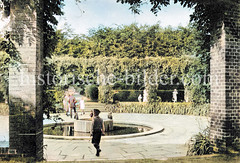 Historische Ansicht vom Pinguinbrunnen im Hamburger Stadtpark, ca. 1937.