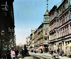 Historische Ansicht der Großen Bergstraße in Altona, Etagenhäuser mit Geschäften und Pferdefuhrwerk - re. die Lornsenstraße.