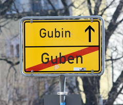 Guben (niedersorbisch und polnisch Gubin)  ist eine Kleinstadt im Landkreis Spree-Neiße in der brandenburgischen Niederlausitz.