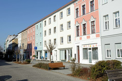 Guben (niedersorbisch und polnisch Gubin)  ist eine Kleinstadt im Landkreis Spree-Neiße in der brandenburgischen Niederlausitz.