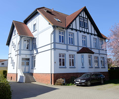 Eldena ist ein Ortsteil der Hansestadt Greifswald in Mecklenburg-Vorpommern;  Villa mit Fachwerkgiebel.