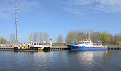 Karlshagen ist ein Ostseebad auf der Insel Usedom  im Landkreis Vorpommern-Greifswald in Mecklenburg-Vorpommern; Schiffe der Schifffahrtspolizei und Wasserschutzpolizei im Hafen.