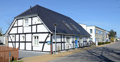 Lubmin ist ein Ort und gleichnamige Gemeinde im Landkreis Vorpommern-Greifswald im Bundesland Mecklenburg-Vorpommern;  Wohnhäuser.