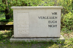 Bad Bevensen ist eine Stadt im Landkreis Uelzen im Bundesland Niedersachsen;  Denkmal Kriegsgefangene.
