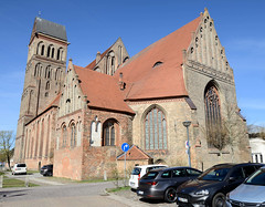 Die Hansestadt  Anklam  ist eine Stadt im Landkreis Vorpommern-Greifswald in Mecklenburg-Vorpommern;  Marienkirche -  dreischiffige Hallenkirche der Backsteingotik.