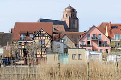 Die Hansestadt Wolgast     ist eine Stadt   im Landkreis Mecklenburg-Vorpommern; Panorama der Stadt mit Petrikirche.