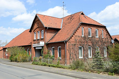 Bruchtorf ist ein Ortsteil in der Gemeinde Jelmstorf im niedersächsischen Landkreis Uelzen; ehemaliger Dorfgasthof, Dorfkneipe "Zum Grünen Kranze".