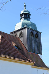 Zemitz ist ein Ort und gleichnamige Gemeinde im Landkreis Vorpommern-Greifswald im Bundesland Mecklenburg-Vorpommern; Kirchturm Sankt Michael Kirche.