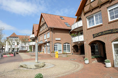 Bad Bevensen ist eine Stadt im Landkreis Uelzen im Bundesland Niedersachsen; Geschäftsstraße / Brückenstraße.