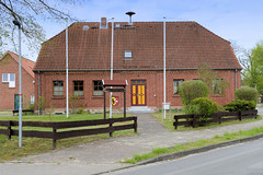 Morass ist ein Ort in der gleichnamigen Gemeinde  im Landkreis Ludwigslust-Parchim in Mecklenburg-Vorpommern;  Gemeindehaus mit Wappen.