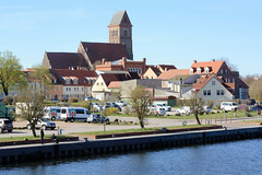 Die Hansestadt  Anklam  ist eine Stadt im Landkreis Vorpommern-Greifswald in Mecklenburg-Vorpommern; Peeneufer / Wohnmobilstellplätze und Marienkirche.