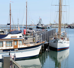 Heiligenhafen ist eine Kleinstadt im Kreis Ostholstein, Schleswig-Holstein; Sportboothafen / Marina.
