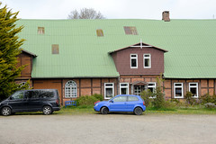Stakendorf ist eine Gemeinde im Kreis Plön in Schleswig-Holstein;  landwirtschaftliches Gebäude zum Wohnhaus umgebaut.