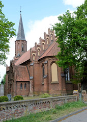 Banzkow ist eine Gemeinde im Landkreis Ludwigslust-Parchim in Mecklenburg-Vorpommern; neugotische Saalkirche, erbaut 1875 - Architekt  Theodor Krüger.