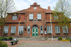 Lütjenburg  ist eine Stadt im Kreis Plön in Schleswig-Holstein; historisches Rathaus an der Oberstraße.