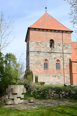 Selent ist ein Ort und gleichnamige Gemeinde im Kreis Plön in Schleswig-Holstein; Kirchturm der Sankt Servatius Kirche.