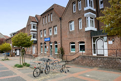 Lütjenburg  ist eine Stadt im Kreis Plön in Schleswig-Holstein; Polizeigebäude am Gildenplatz.