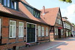 Rotenburg (Wümme) ist eine Stadt und Kreisstadt des gleichnamigen Landkreises  in Niedersachsen; Fachwerkgebäude Am Wasser.