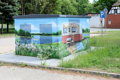 Wendemark ist ein Ortsteil der Gemeinde Altmärkische Wische im Landkreis Stendal in Sachsen-Anhalt; Trafo-Malerei - Wohnwagen am See.