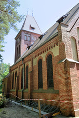 Das Ostseebad   Graal-Müritz   ist eine Gemeinde   im Landkreis Rostock in Mecklenburg-Vorpommern; Lukaskirche in Graal - neuromanischer Backsteinbau, 1908.