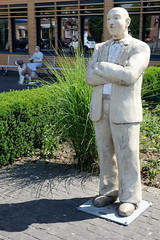 Zeven  ist eine Stadt im Landkreis Rotenburg (Wümme) in Niedersachsen; Figuren am Vitus-Platz - Künstlerin Christel Lechner.