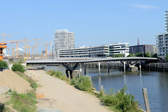 Fotos aus dem Hamburger Stadtteil Hafencity, Bezirk Hamburg Mitte; Baakenhafen / Baakenhafenbrücke.