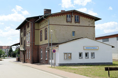 Die Hansestadt  Werben  (Elbe) ist eine Stadt im  Landkreis Stendal in Sachsen-Anhalt; altes Bahnhofsgebäude - Hanse Sportbootverein.