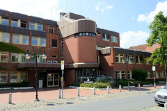 Rotenburg (Wümme) ist eine Stadt und Kreisstadt des gleichnamigen Landkreises  in Niedersachsen; Architekturstil Brutalismus - Amtsgericht.