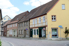 Die Hansestadt  Werben  (Elbe) ist eine Stadt im  Landkreis Stendal in Sachsen-Anhalt; Wohnhäuser in unterschiedlicher Fassadengestaltung.