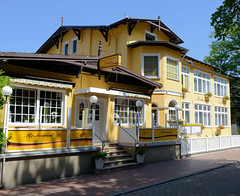 Das Ostseebad   Graal-Müritz   ist eine Gemeinde   im Landkreis Rostock in Mecklenburg-Vorpommern; Hotel / Restaurant in Müritz.