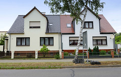 Breese ist ein Ort und gleichnamige Gemeinde im Landkreis Prignitz in Brandenburg; Doppelhaus.