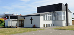 Zeven  ist eine Stadt im Landkreis Rotenburg (Wümme) in Niedersachsen; moderne Kirchenarchitektur - apostolische Kirche.