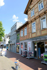 Rotenburg (Wümme) ist eine Stadt und Kreisstadt des gleichnamigen Landkreises  in Niedersachsen; Geschäfte in der FussgängerInnenzone Große Straße.