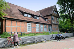 Zeven  ist eine Stadt im Landkreis Rotenburg (Wümme) in Niedersachsen; ;  Fachwerkgebäude Königin Christinenhaus - ehem. Gästehaus des Klosters, jetzt Städtische Galerie.