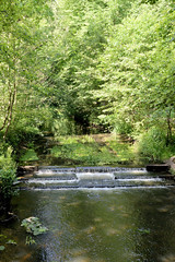 Zeven  ist eine Stadt im Landkreis Rotenburg (Wümme) in Niedersachsen; Stautreppe der Aue-Mede.