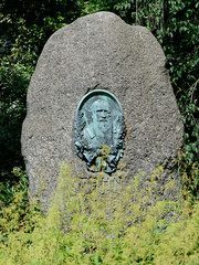 Fotos aus dem Hamburger Stadtteil Bergedorf; Friedrich Ludwig Jahn Denkmal - Bronzerelief 1911.
