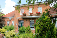 Sittensen ist eine Gemeinde im Landkreis Rotenburg (Wümme) in Niedersachsen; ehemaliges Postgebäude.