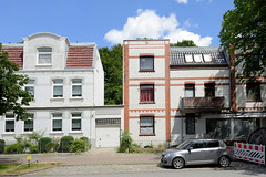Fotos aus dem Hamburger Stadtteil Bergedorf; Einzelhäuser der Gründerzeit in der Holtenklinker Straße.