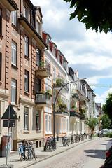 Fotos aus dem Hamburger Stadtteil Bergedorf; mehrstöckige Gründerzeitarchitektur in der Soltaustraße.