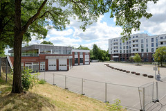 Fotos aus dem Hamburger Stadtteil Bergedorf; ehem. Kfz Handel / Werkstätten beim Schleusengraben / Sander Damm.