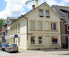 Fotos aus dem Hamburger Stadtteil Bergedorf; historisches Wohnhaus Unterm Heilbrunnen, errichtet um 1890.