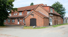 Tessin b. Boizenburg ist ein Ortsteil der gleichnamigen Gemeinde im Landkreis Ludwigslust-Parchim in Mecklenburg-Vorpommern; Pension und Gasthaus.