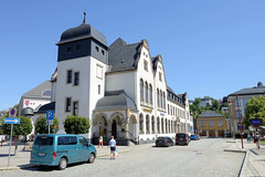 Aue ist seit  2019 ein Ortsteil der Großen Kreisstadt Aue-Bad Schlema im Erzgebirgskreis in Sachsen;  Postgebäude, errichtet 1912.