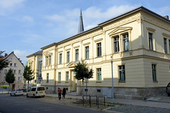 Apolda ist eine Stadt   im  Landkreis Weimarer Land  im Bundesland Thüringen;   Gebäude der Polizeiinspektion.