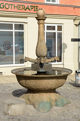 Apolda ist eine Stadt   im  Landkreis Weimarer Land  im Bundesland Thüringen;  Bürgerbrunnen, 1998 eingeweiht.