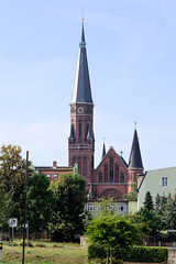 Apolda ist eine Stadt   im  Landkreis Weimarer Land  im Bundesland Thüringen;  Lutherkirche -  geweiht 1894, Architekt  Johannes Otzen.