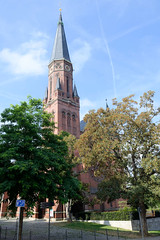 Apolda ist eine Stadt   im  Landkreis Weimarer Land  im Bundesland Thüringen;   Lutherkirche, geweiht 1894 - Architekt   Johannes Otzen.