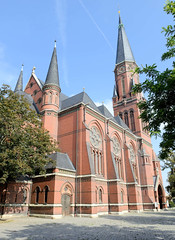 Apolda ist eine Stadt   im  Landkreis Weimarer Land  im Bundesland Thüringen; Lutherkirche, geweiht 1894 - Architekt   Johannes Otzen.