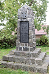 Alt Mahlisch ist ein Ortsteil der Gemeinde Fichtenhöhe im Brandenburger Landkreis Märkisch-Oderland; Denkmal I. Weltkrieg.